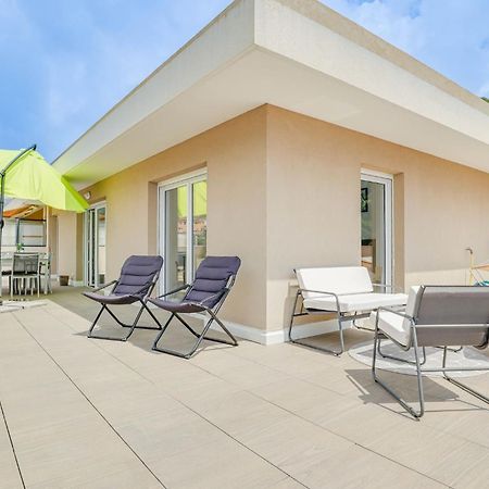 Spacieux Rooftop Parking, Terrasse Ensoleillee Menton Exteriér fotografie