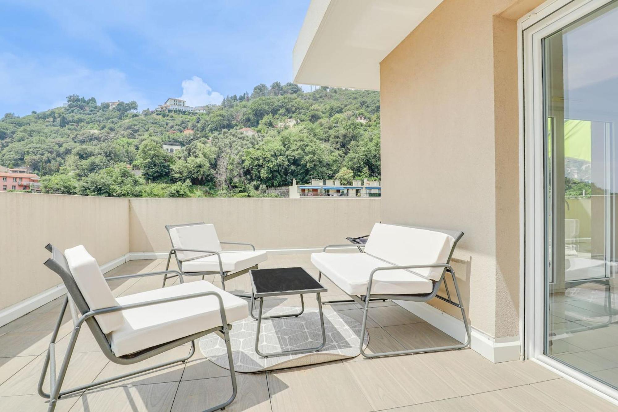 Spacieux Rooftop Parking, Terrasse Ensoleillee Menton Exteriér fotografie