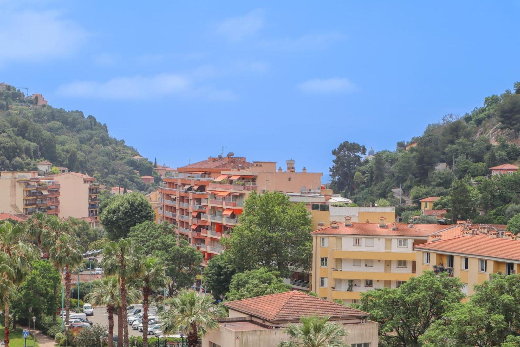 Spacieux Rooftop Parking, Terrasse Ensoleillee Menton Exteriér fotografie