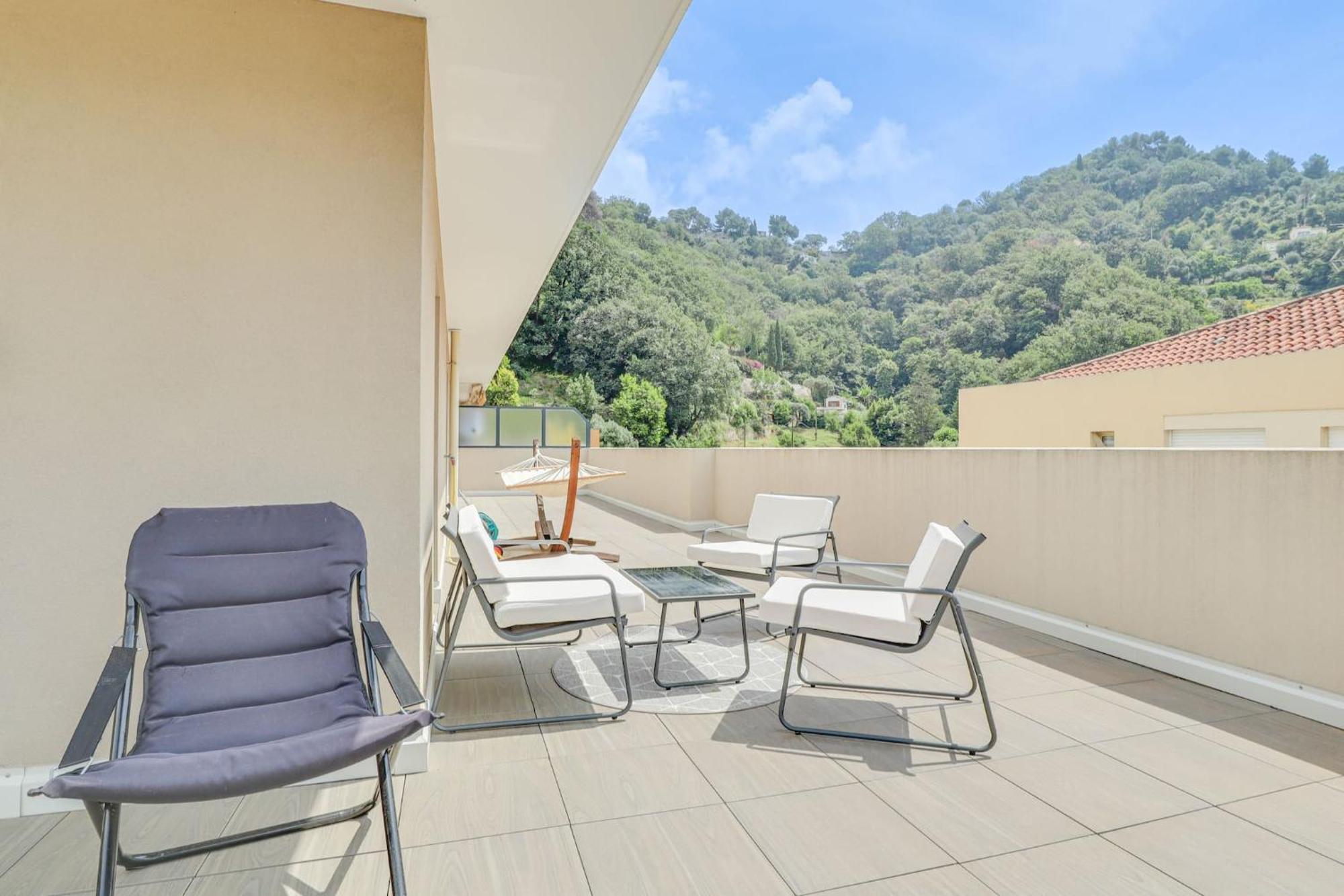 Spacieux Rooftop Parking, Terrasse Ensoleillee Menton Exteriér fotografie