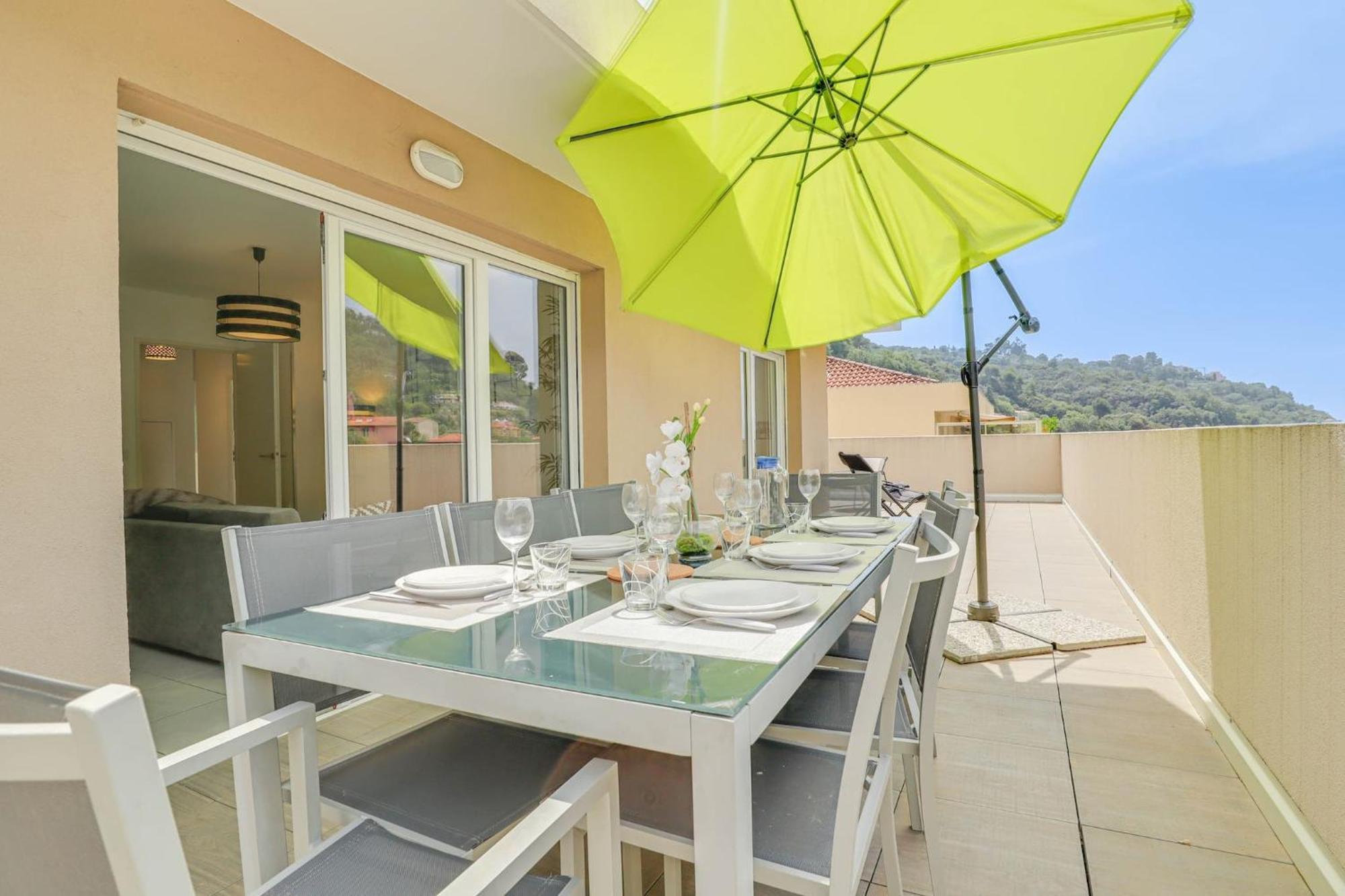 Spacieux Rooftop Parking, Terrasse Ensoleillee Menton Exteriér fotografie